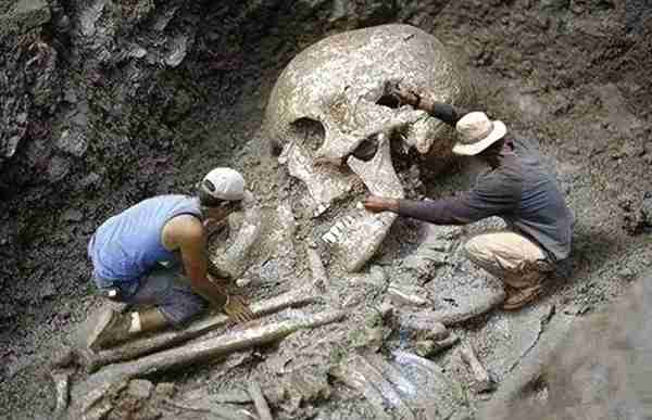 世界未解之谜4大罕见奇闻，看完让你怀疑人生。