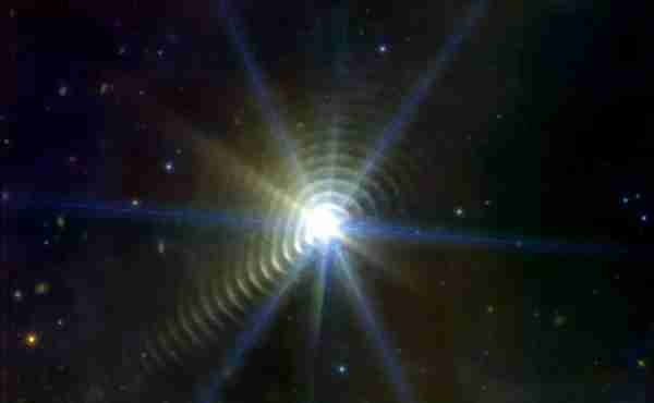 神秘的波纹，古怪的圆环！盘点韦伯望远镜那些令人惊叹的图片