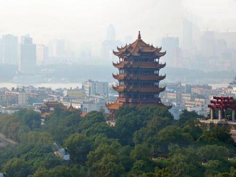 中国四大名楼：蓬莱阁 、滕王阁、黄鹤楼、岳阳楼