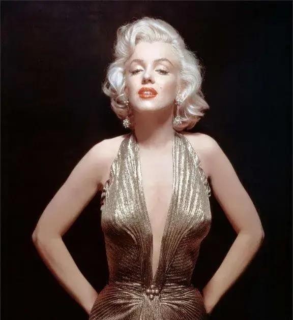 世界奇闻惊呆眼球！深度解密离奇事件！带你探秘不可思议