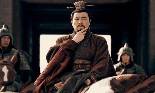 长坂坡之战谁的功劳最大?张飞在当阳桥上吼死了谁?