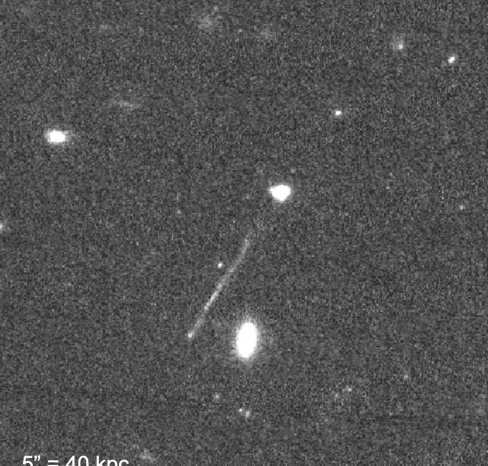 75亿光年外，有什么东西似乎逃离了星系，哈勃疑似拍到尾迹