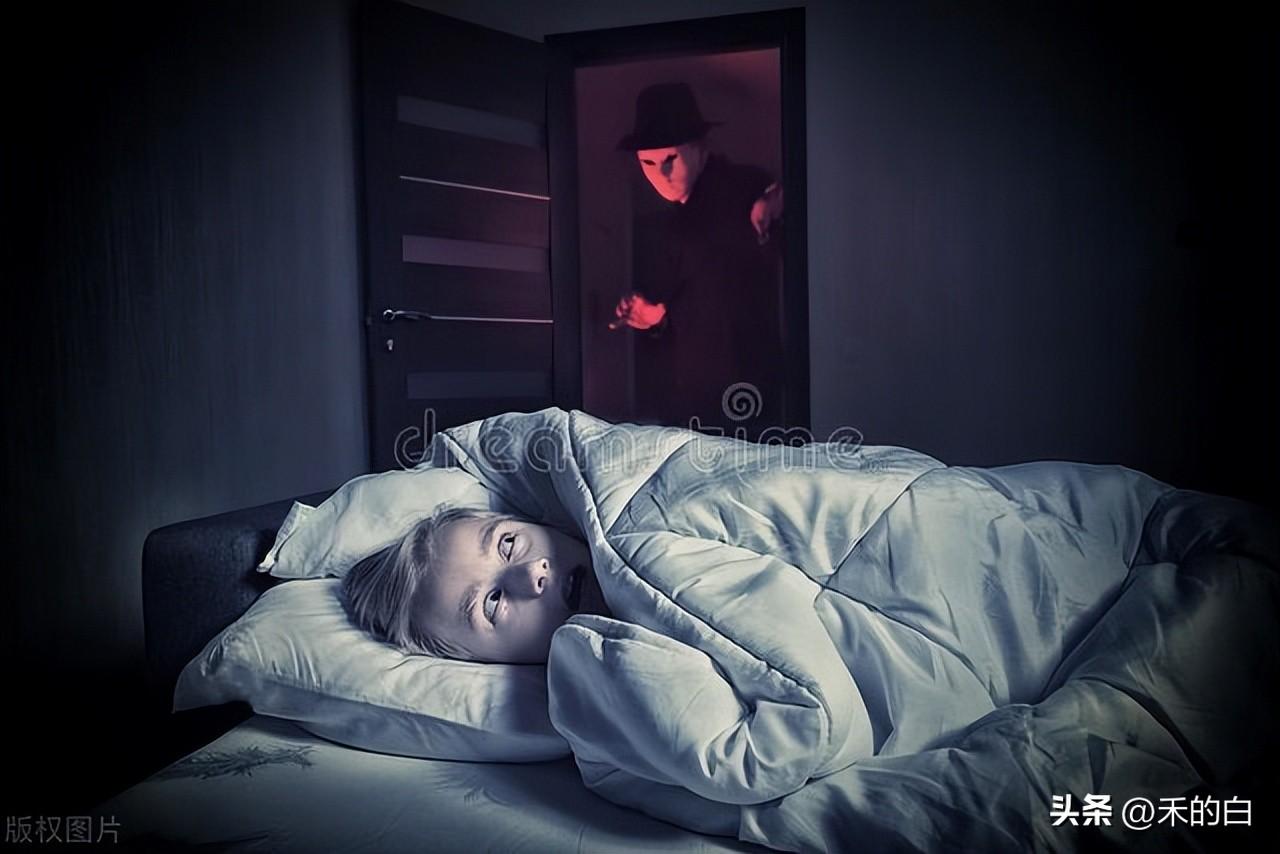 奇闻：男子酒后闯入了邻居家中，冒充丈夫和女主人发生了关系